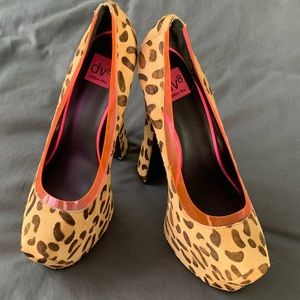 DV8 Dolce Vita Fur Platform Heels, Size 9.5
